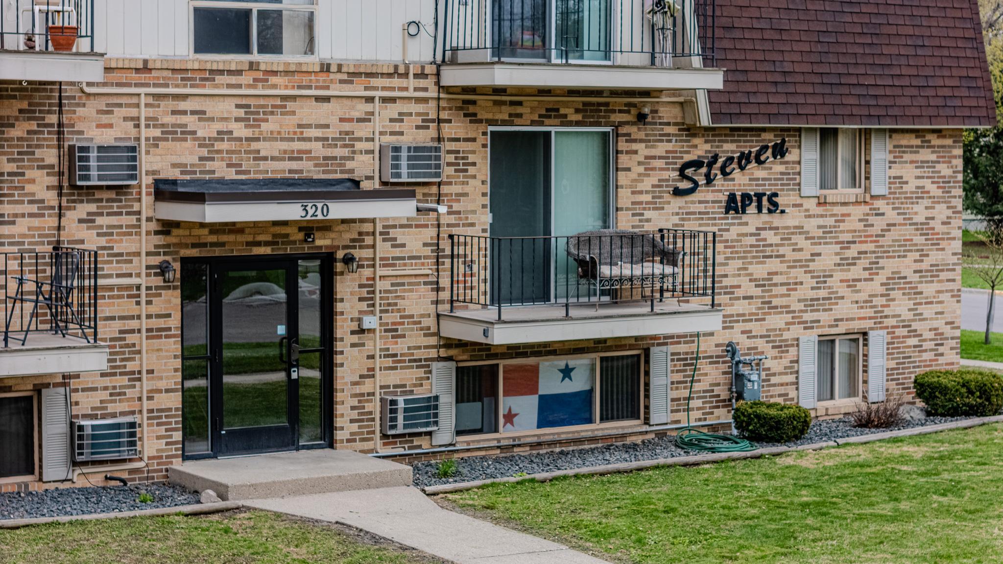 Front entry.jpg