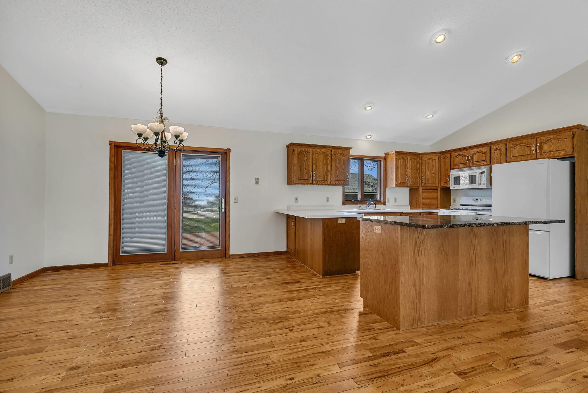 Patio door from dining room to deck.