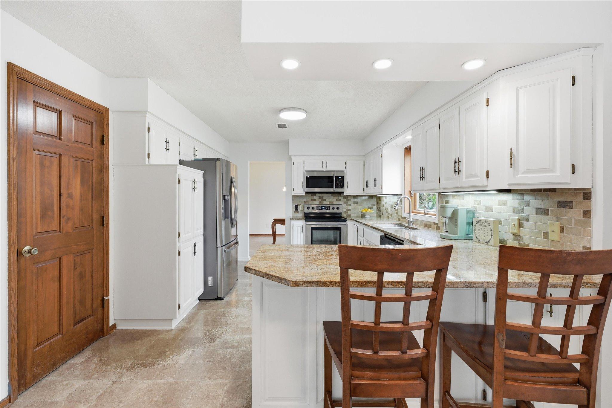 29-2500 Highland View Avenue [3026356]- 028.jpg