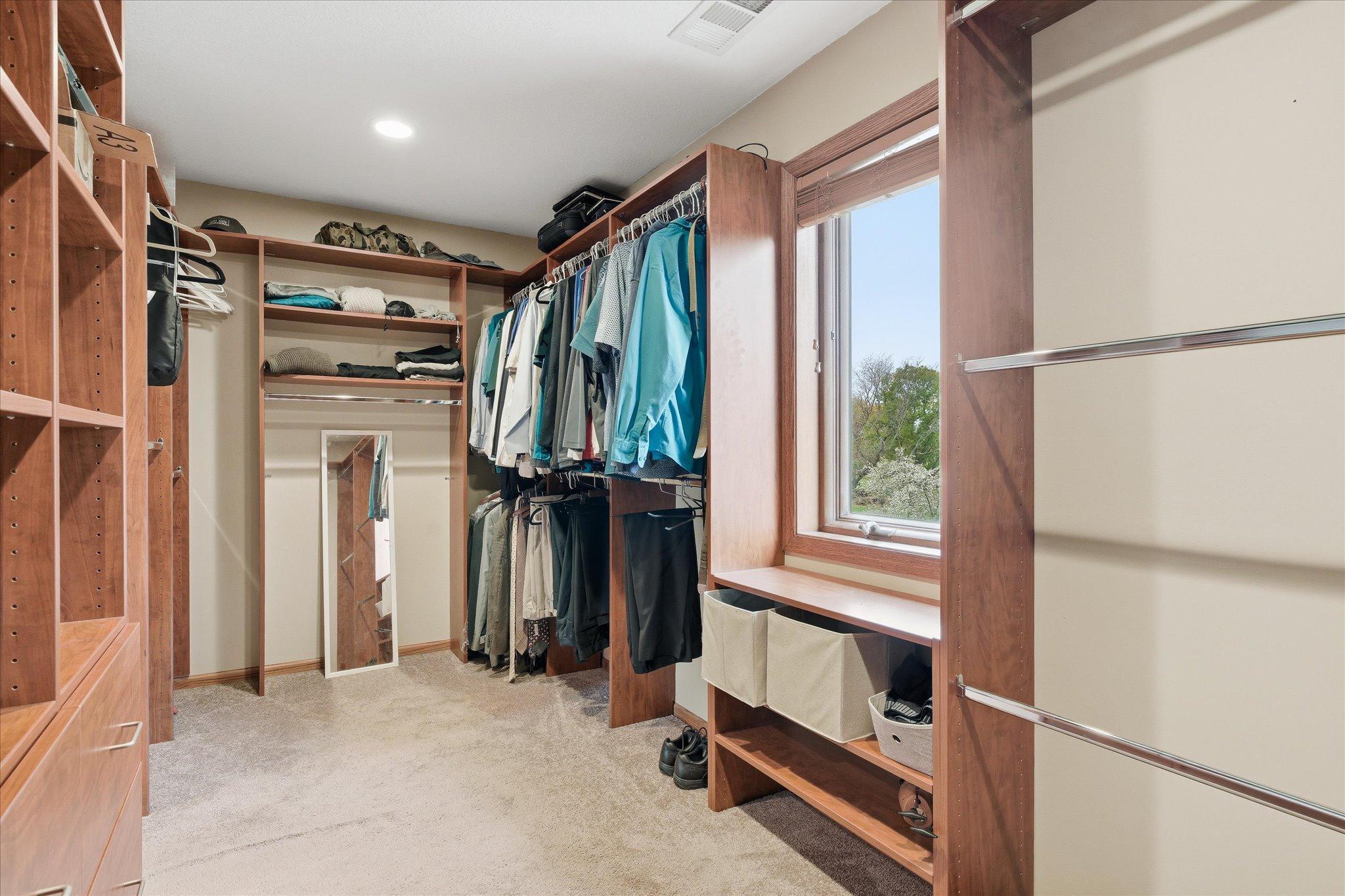 48-2500 Highland View Avenue [3026356]- 047.jpg