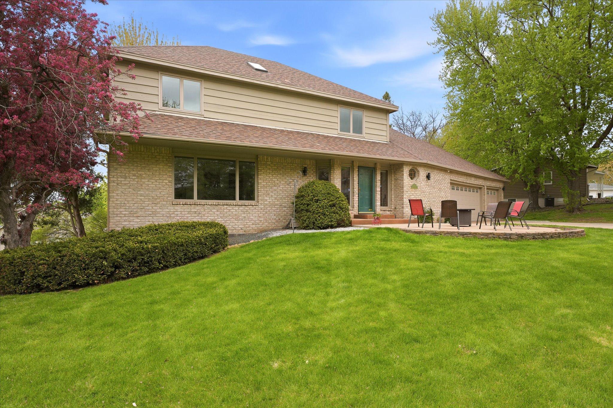 04-2500 Highland View Avenue [3026356]- 003.jpg