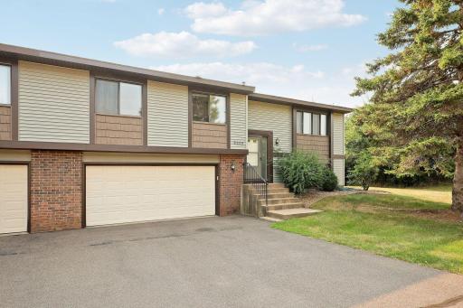 9205 Dartford Road, Saint Paul, MN 55125