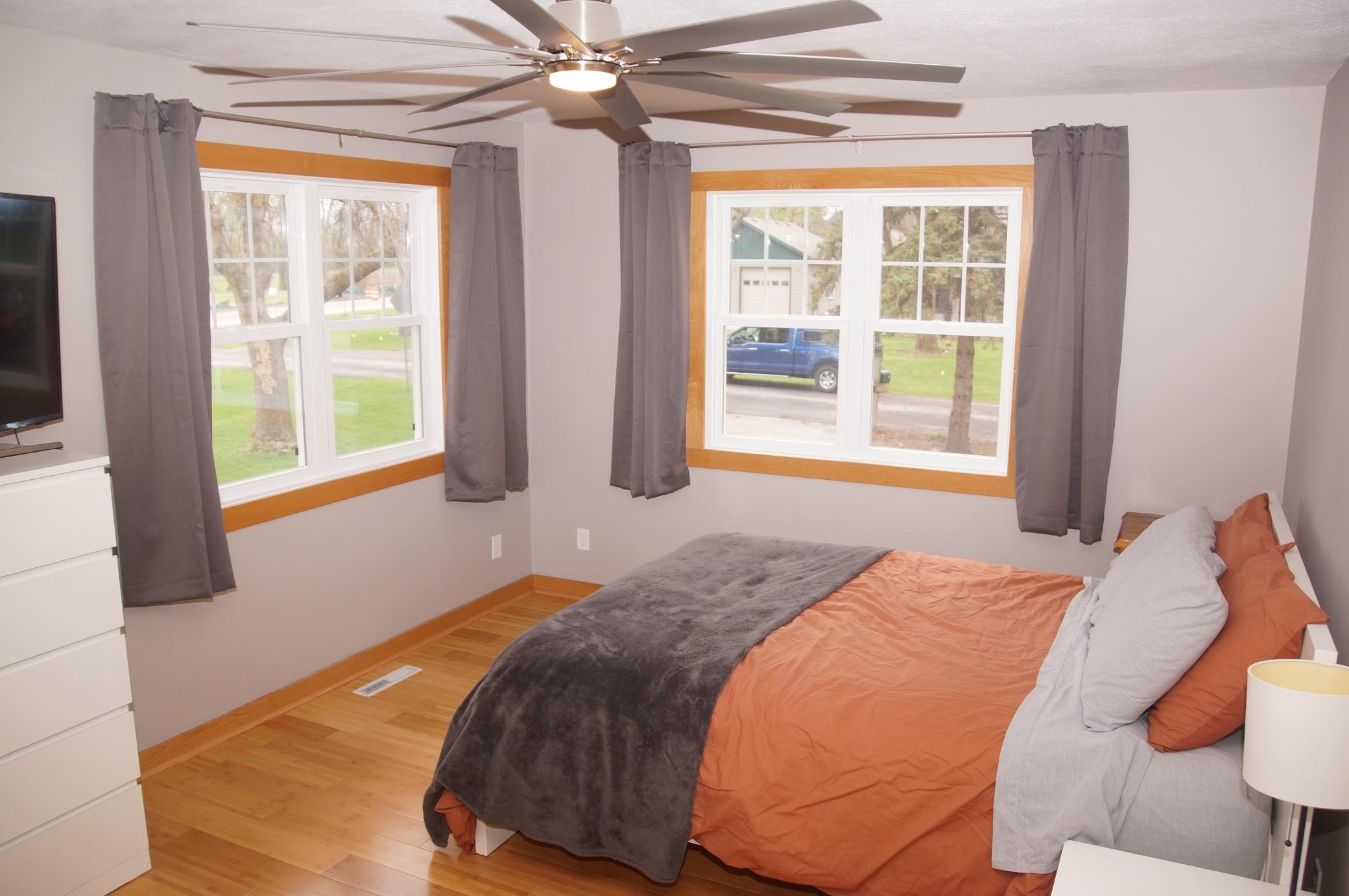 Good size 2nd Bedroom with Bamboo Floors, Newer Windows and Ceiling Fan!