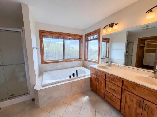 3072 Nottingham Road S, Saint Cloud, MN 56301
