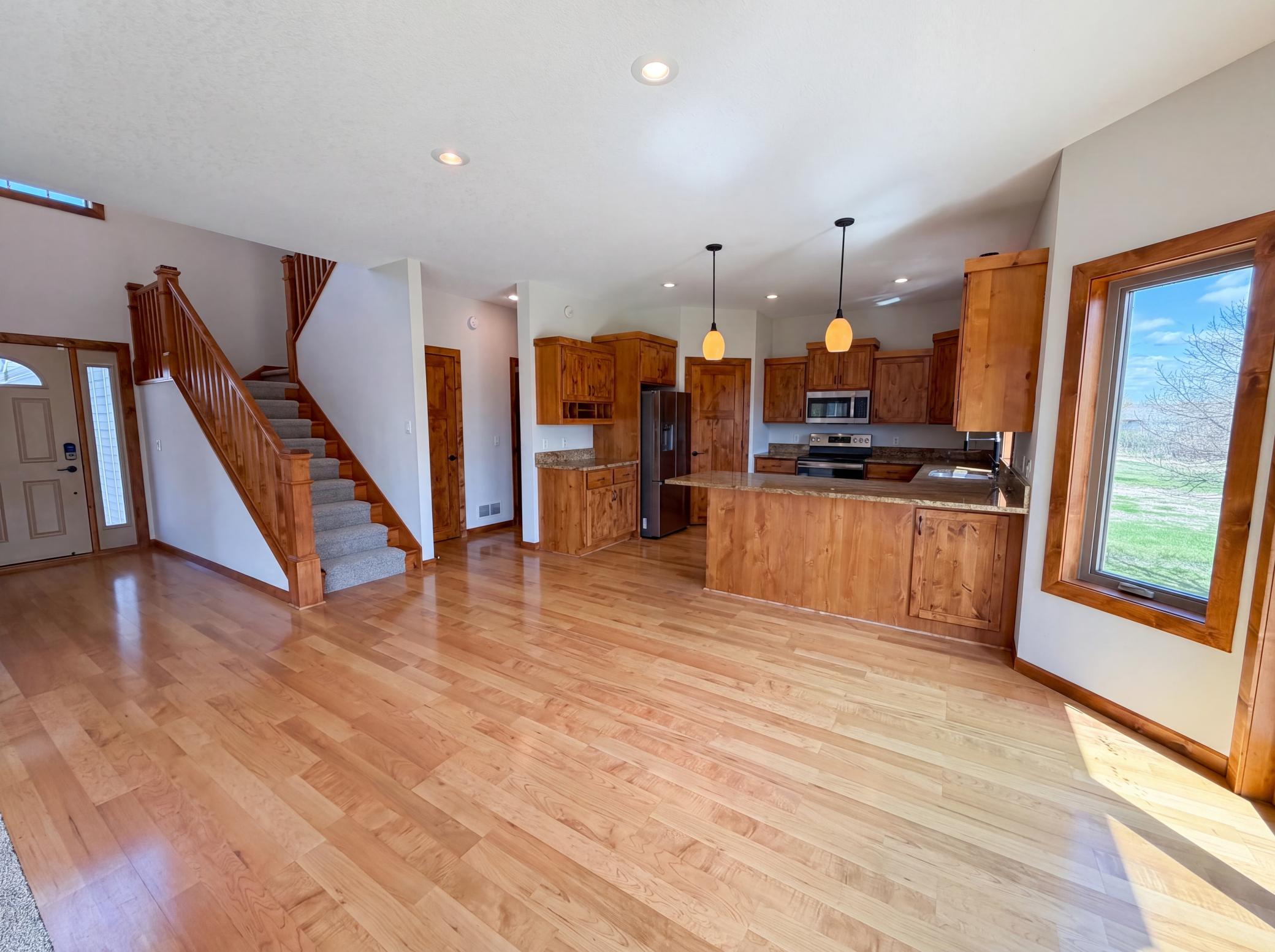 listing_24.jpg