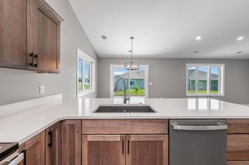 121 Copper Village Circle, Mankato, MN 56001