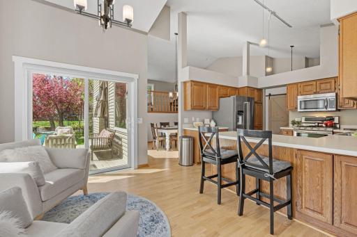 Anderson sliding door ('25) leads out to the deck & patio!