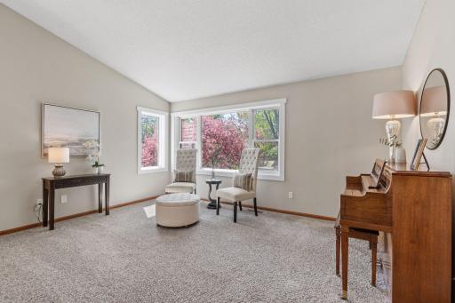 10072 205th Court W, Lakeville, MN 55044