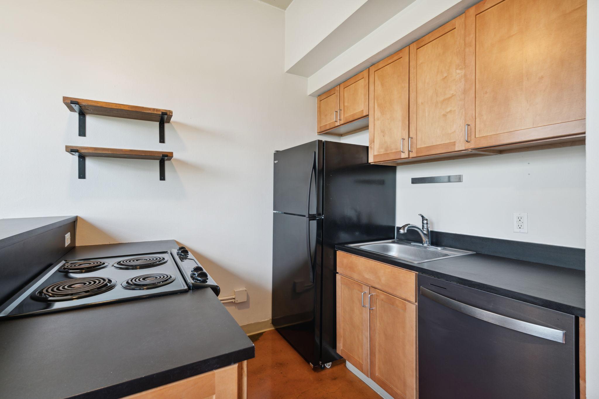 14-web-or-mls-14_Interior.jpg