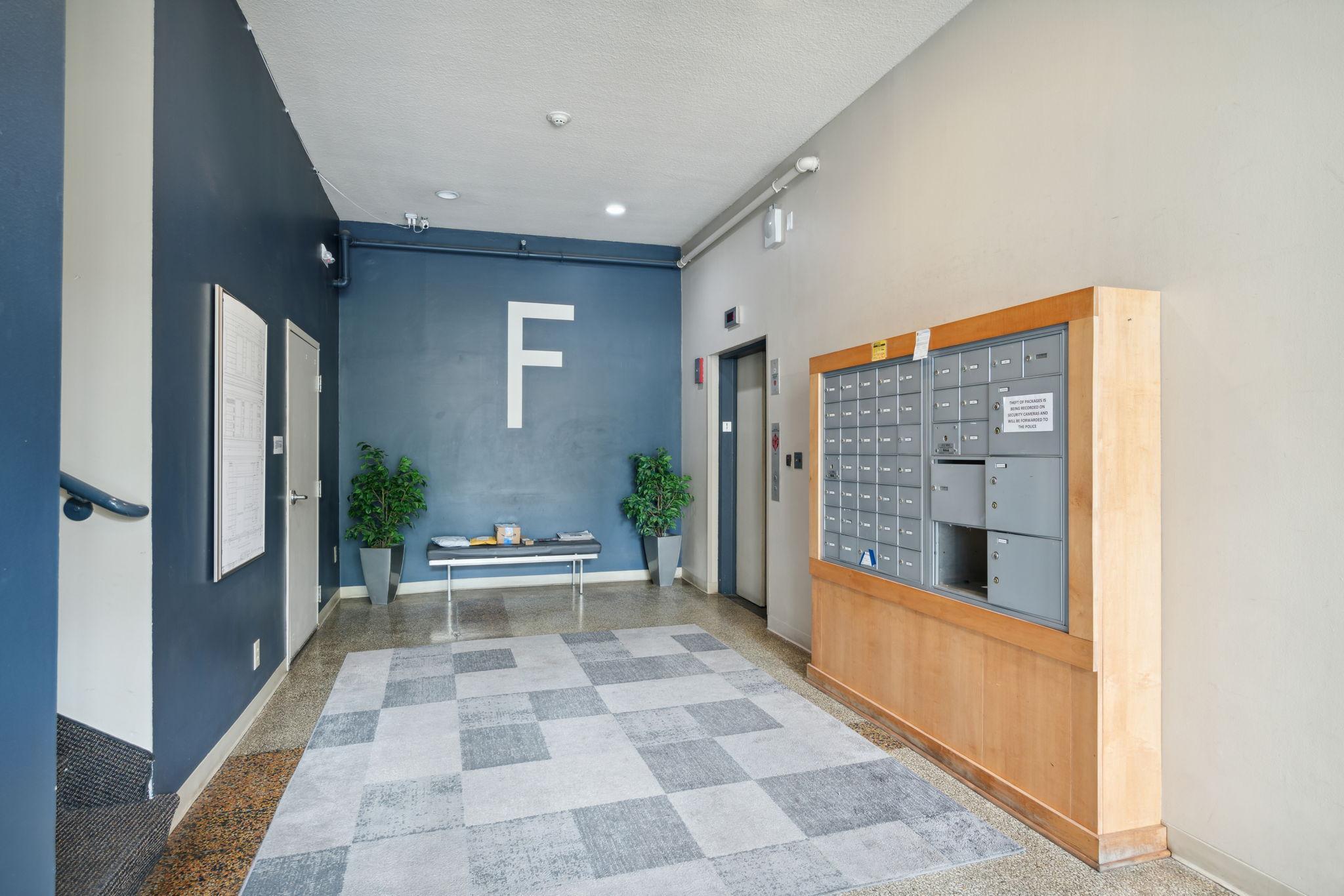 3-web-or-mls-03_Interior.jpg
