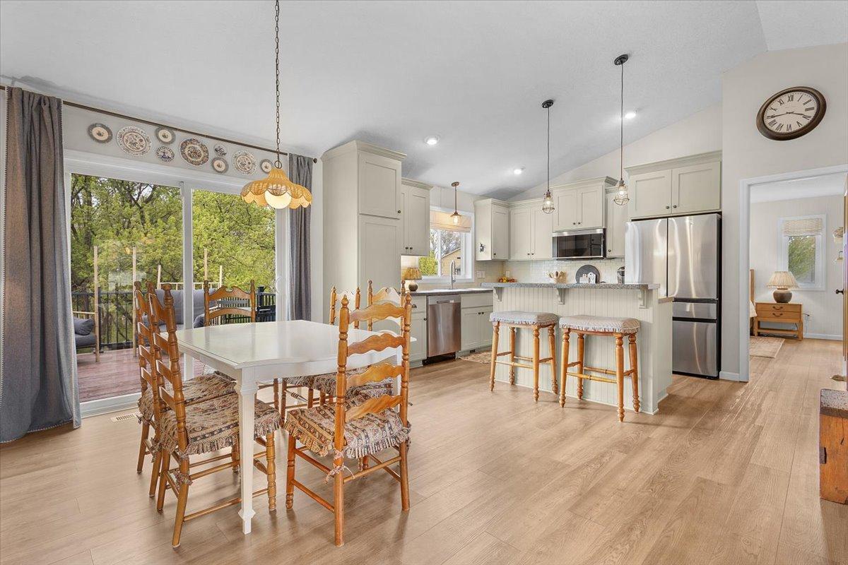 Dining Room and Breakfast Area