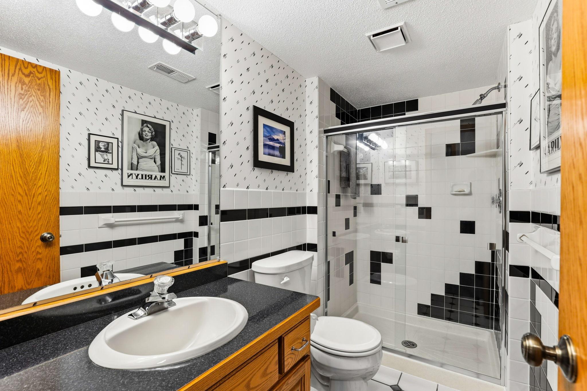 32-web-or-mls-12270-Europa-Ave-N-32.jpg