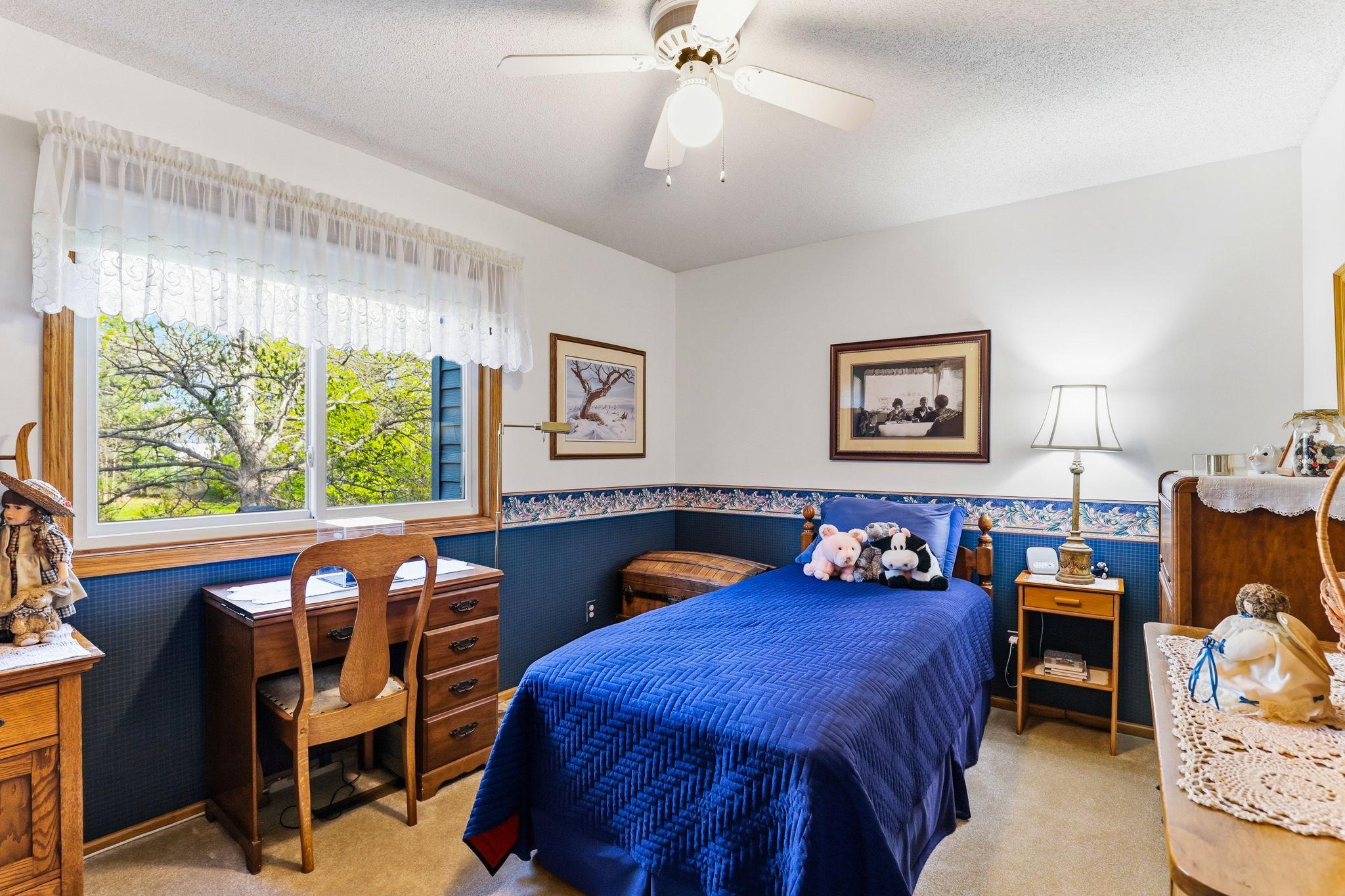 23-web-or-mls-12270-Europa-Ave-N-23.jpg