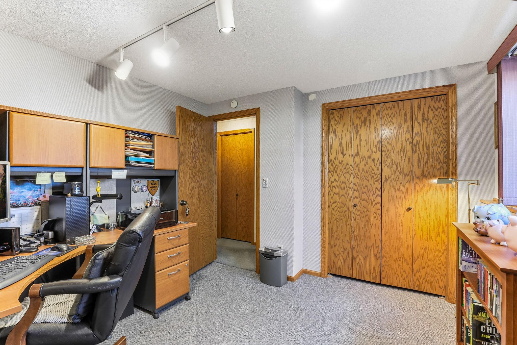26-web-or-mls-12270-Europa-Ave-N-26.jpg