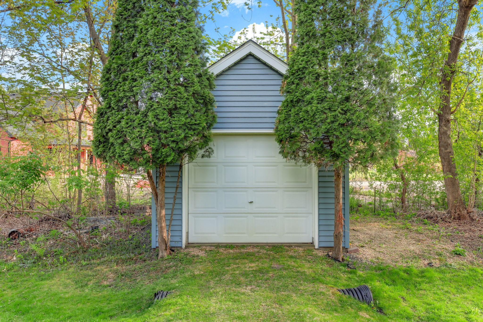 41-web-or-mls-12270-Europa-Ave-N-41.jpg