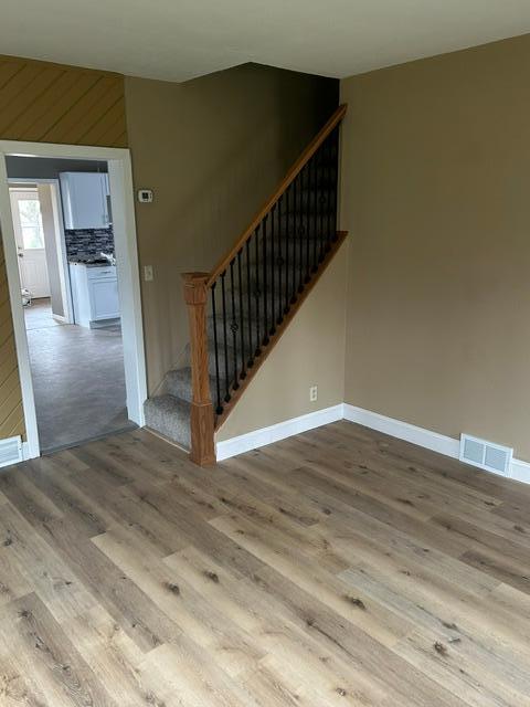Stairs to Upper Level.jpeg