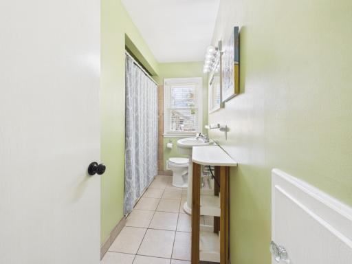 4250 Welcome Avenue N, Minneapolis, MN 55422