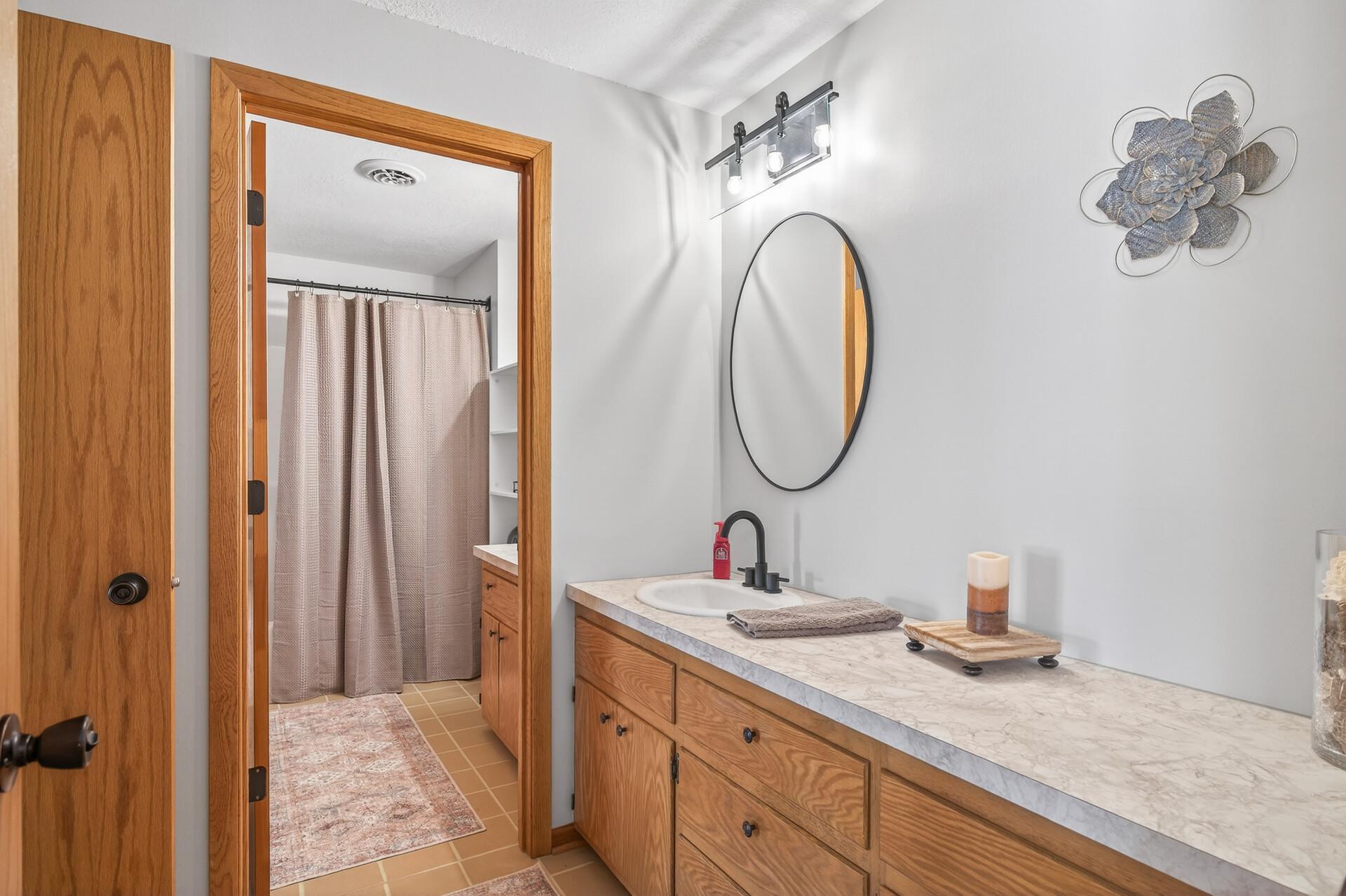 42_2822_286th_Lane_NW42_mls.jpg