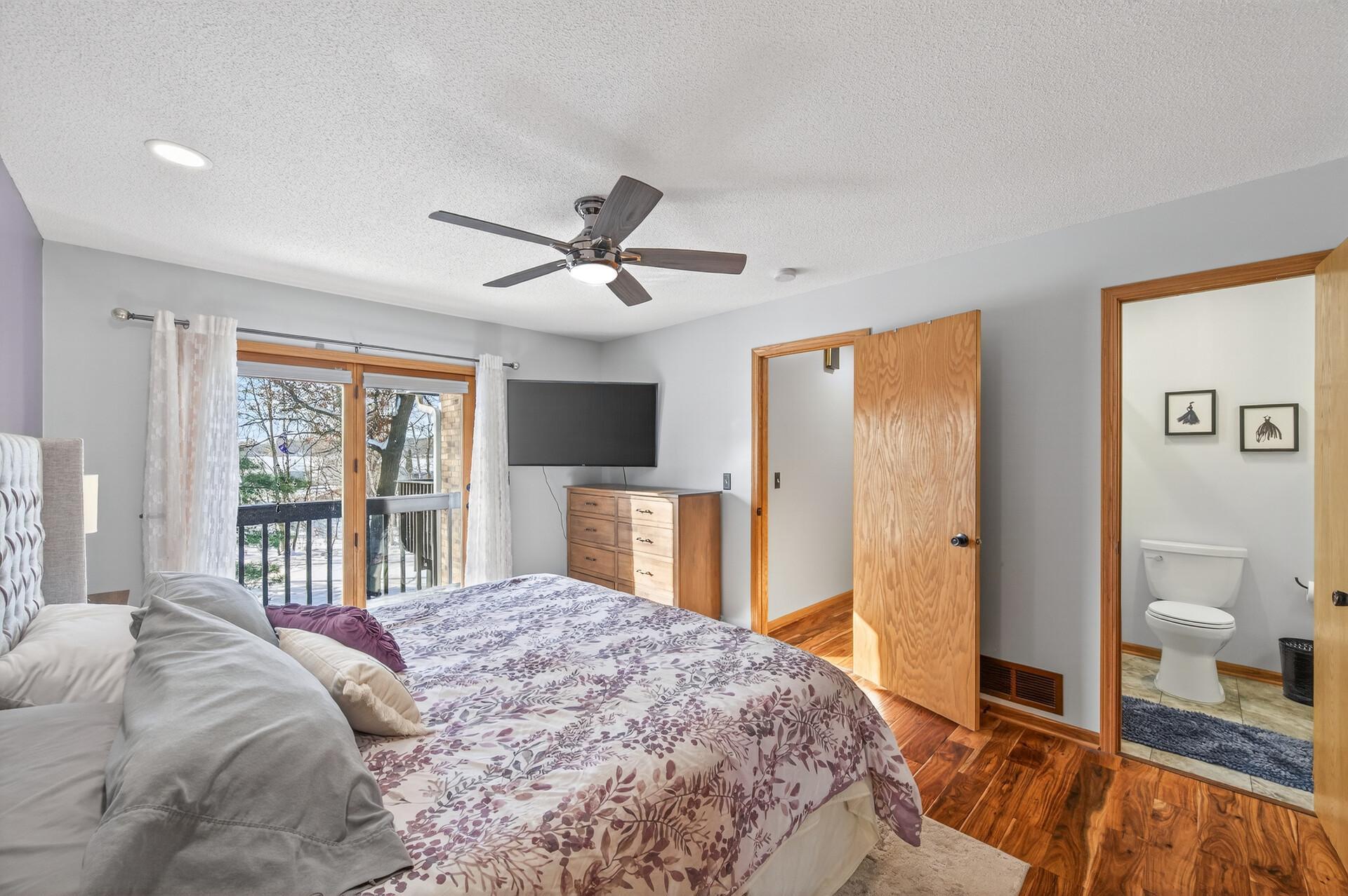 29_2822_286th_Lane_NW29_mls.jpg