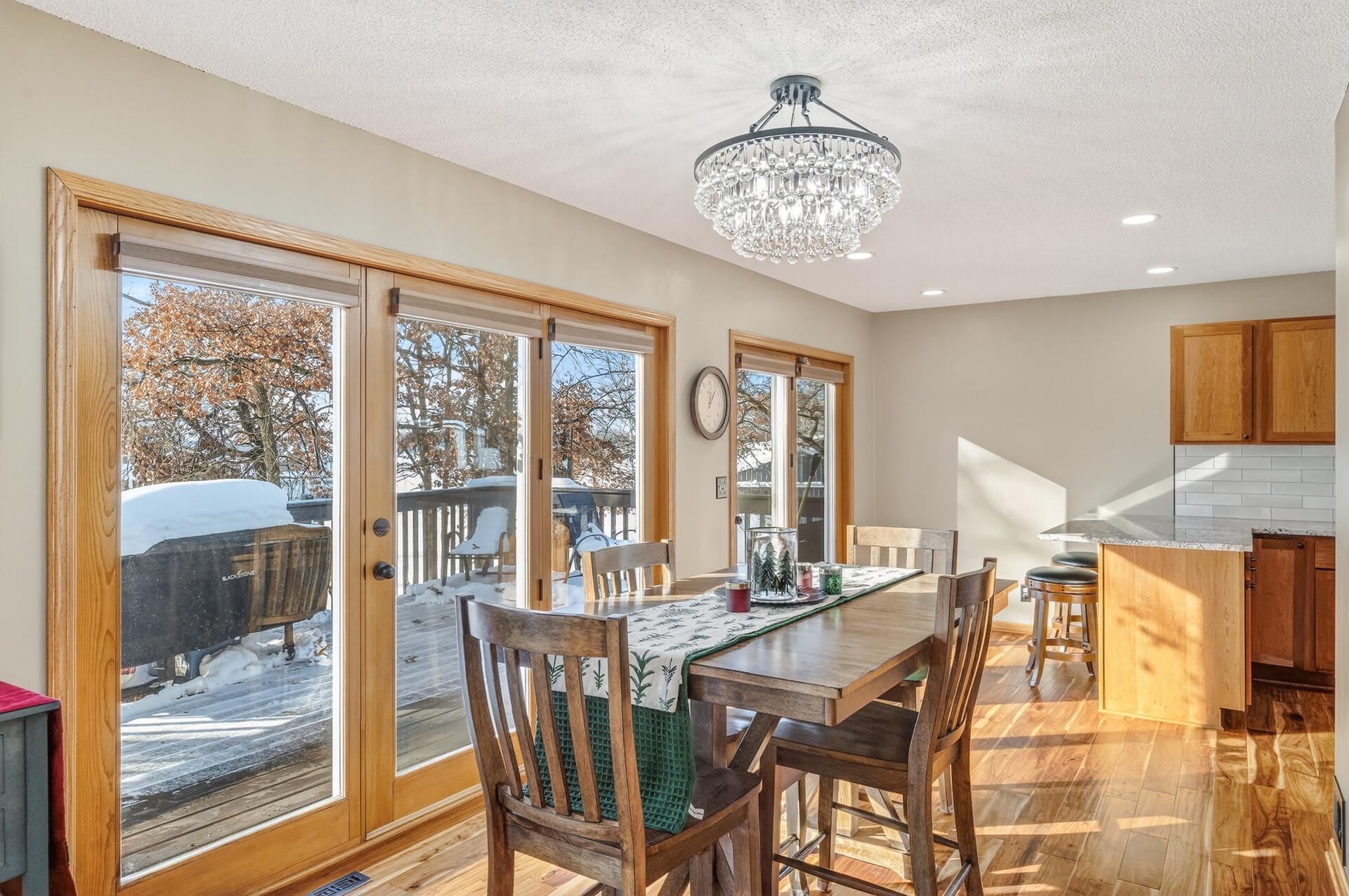 13_2822_286th_Lane_NW13_mls.jpg
