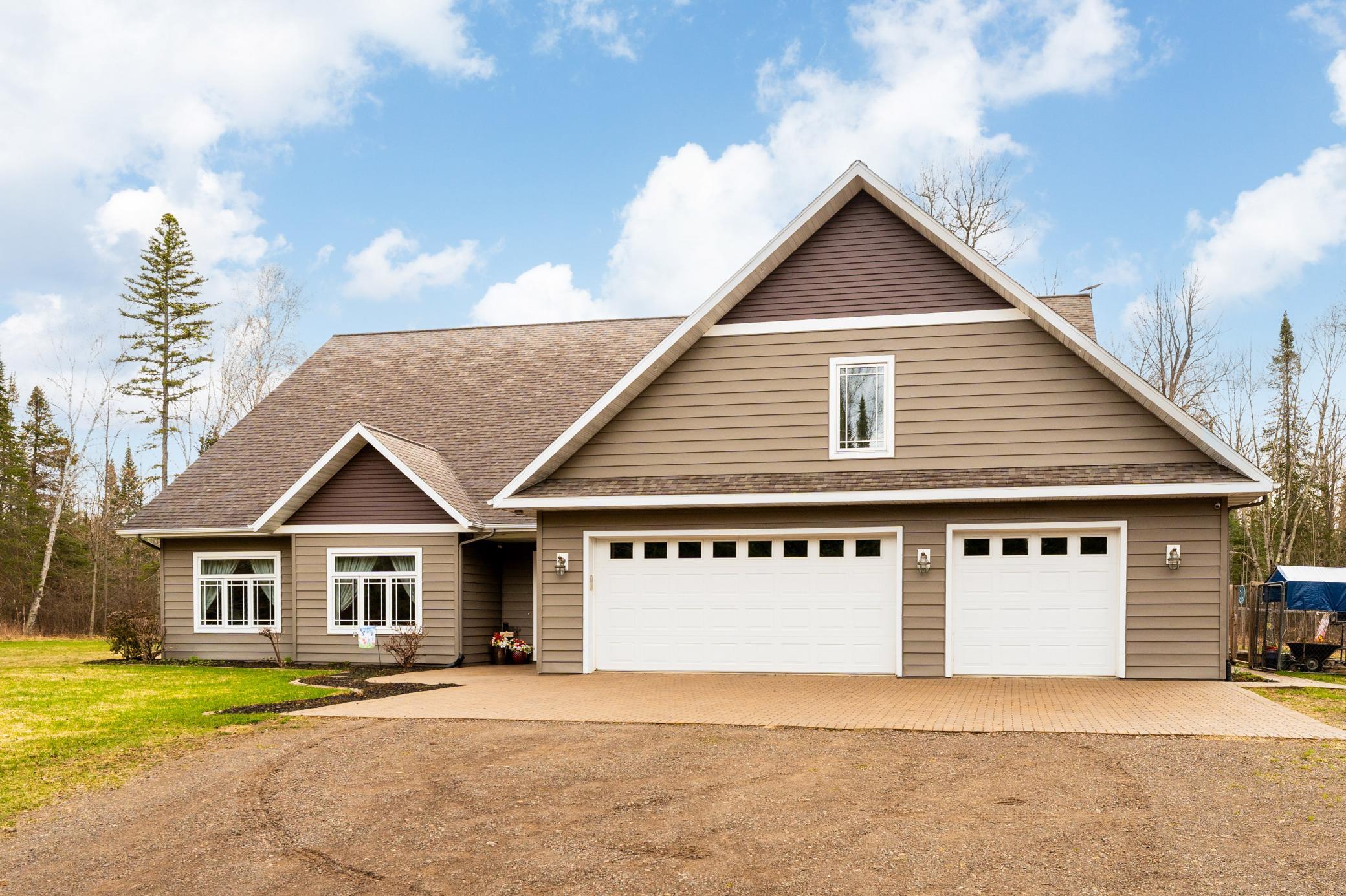 Little-5760-Munger-Shaw-Exterior-002.jpg