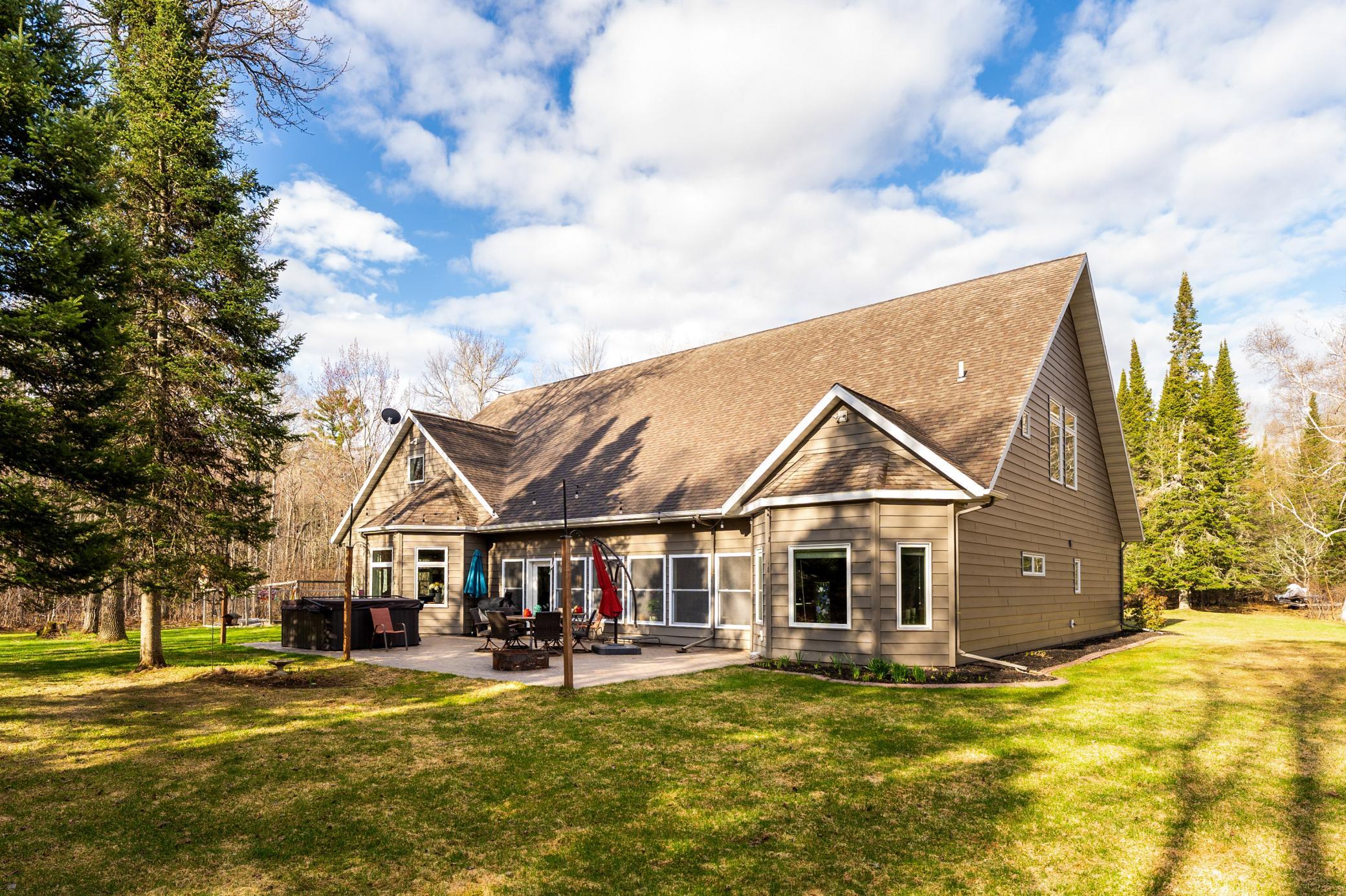 Little-5760-Munger-Shaw-Exterior-009.jpg