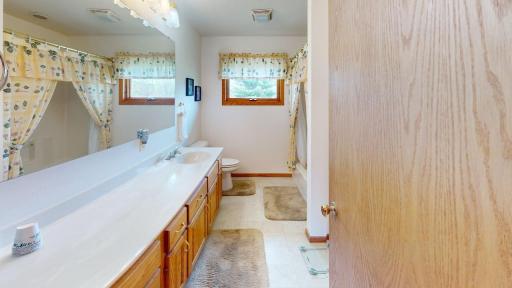 2072 220th Avenue, Mora, MN 55051