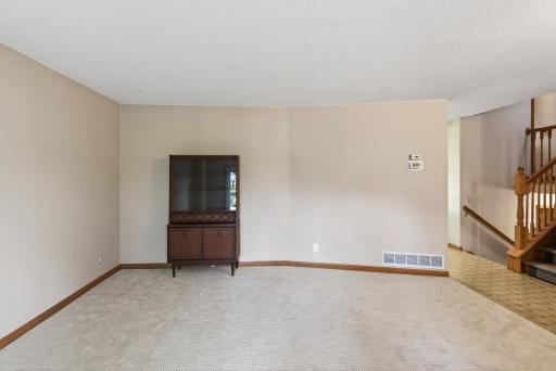 8110 France Avenue N, Brooklyn Park, MN 55443