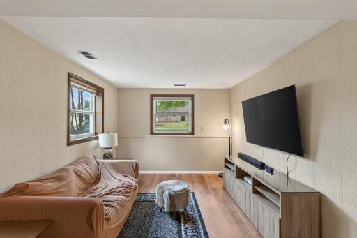 8110 France Avenue N, Brooklyn Park, MN 55443