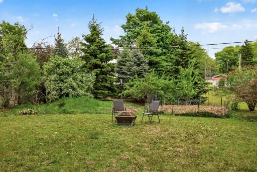 8110 France Avenue N, Brooklyn Park, MN 55443