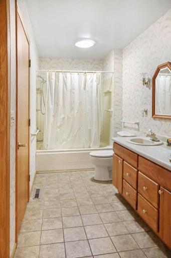 14425 W Lake Sallie Drive, Detroit Lakes, MN 56501