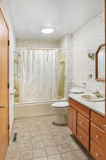 14425 W Lake Sallie Drive, Detroit Lakes, MN 56501