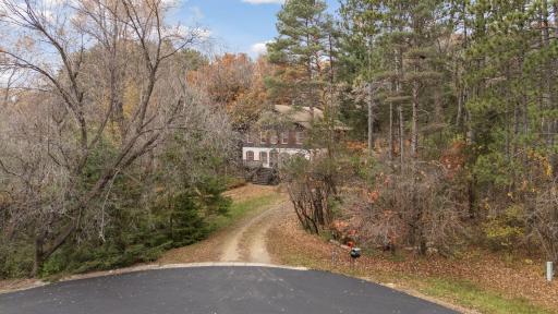 1323 Strawberry Hill Road South - Spacecrafting - dfgr.jpg