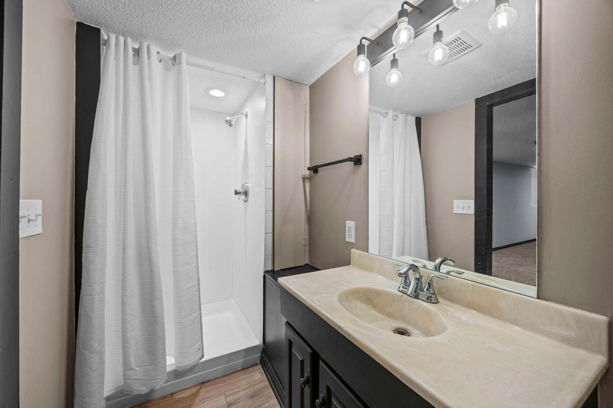 254 Arion St E 42.jpg