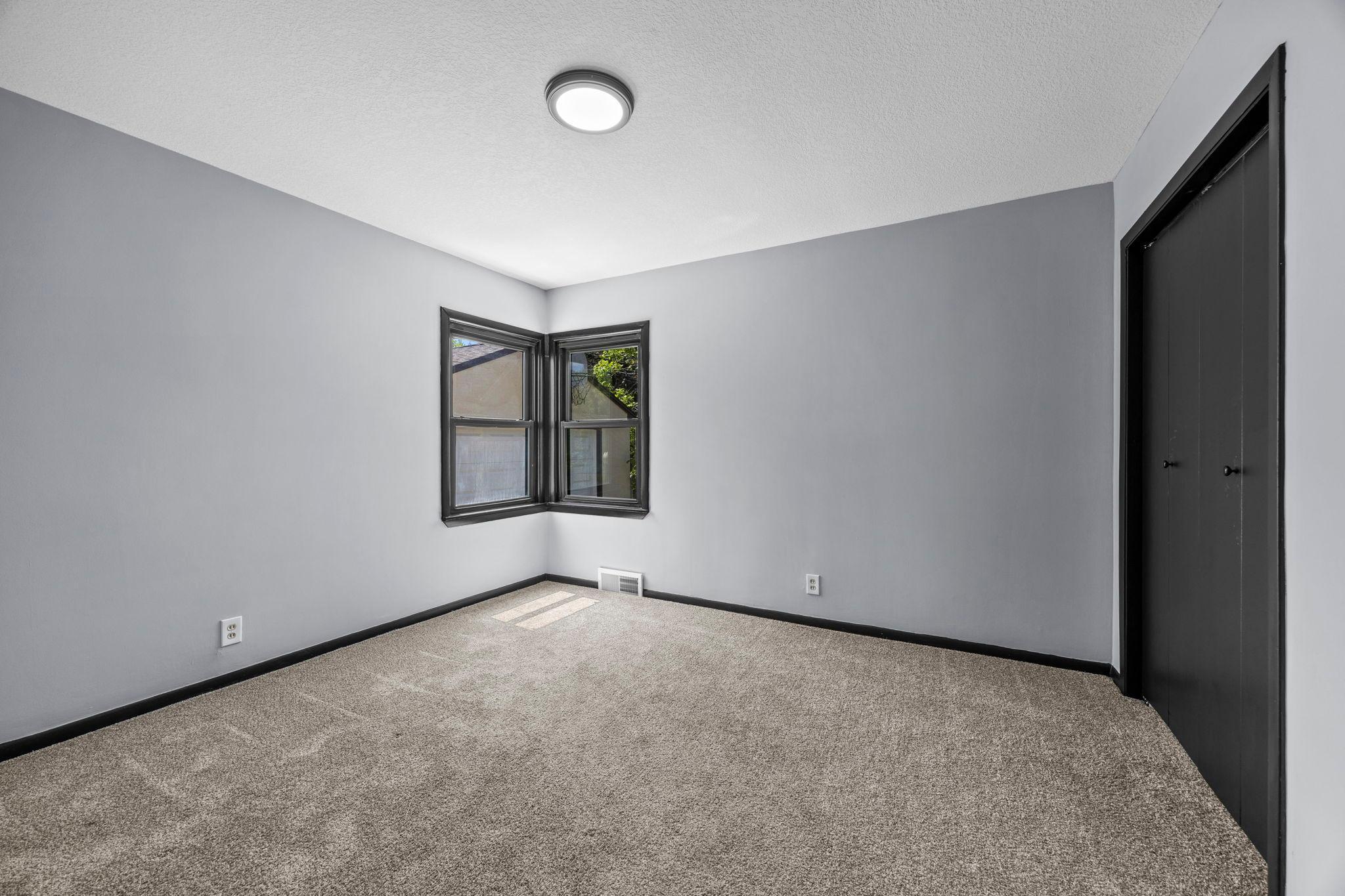 254 Arion St E 23.jpg
