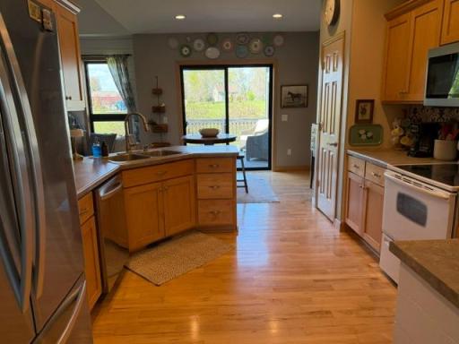 365 Trailstone Drive SW, Cokato, MN 55321