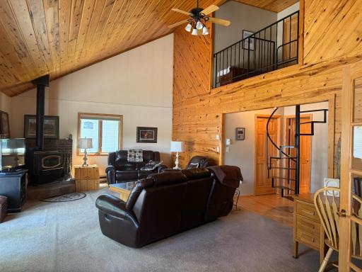 17428 Park Avenue SE, Erskine, MN 56535
