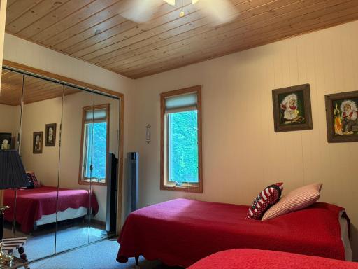17428 Park Avenue SE, Erskine, MN 56535