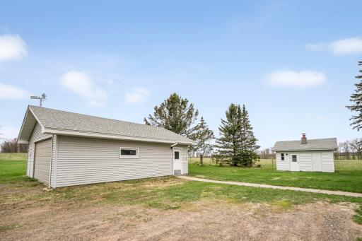 1667 210th Avenue, Mora, MN 55051