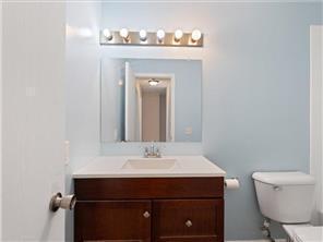 4819 Grenwich way N, Bath 2 pic.jpg