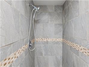 4819 Grenwich way N, shower room pic.jpg
