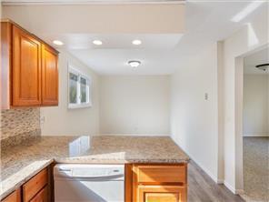 4819 Grenwich way N, kitchen pic.jpg