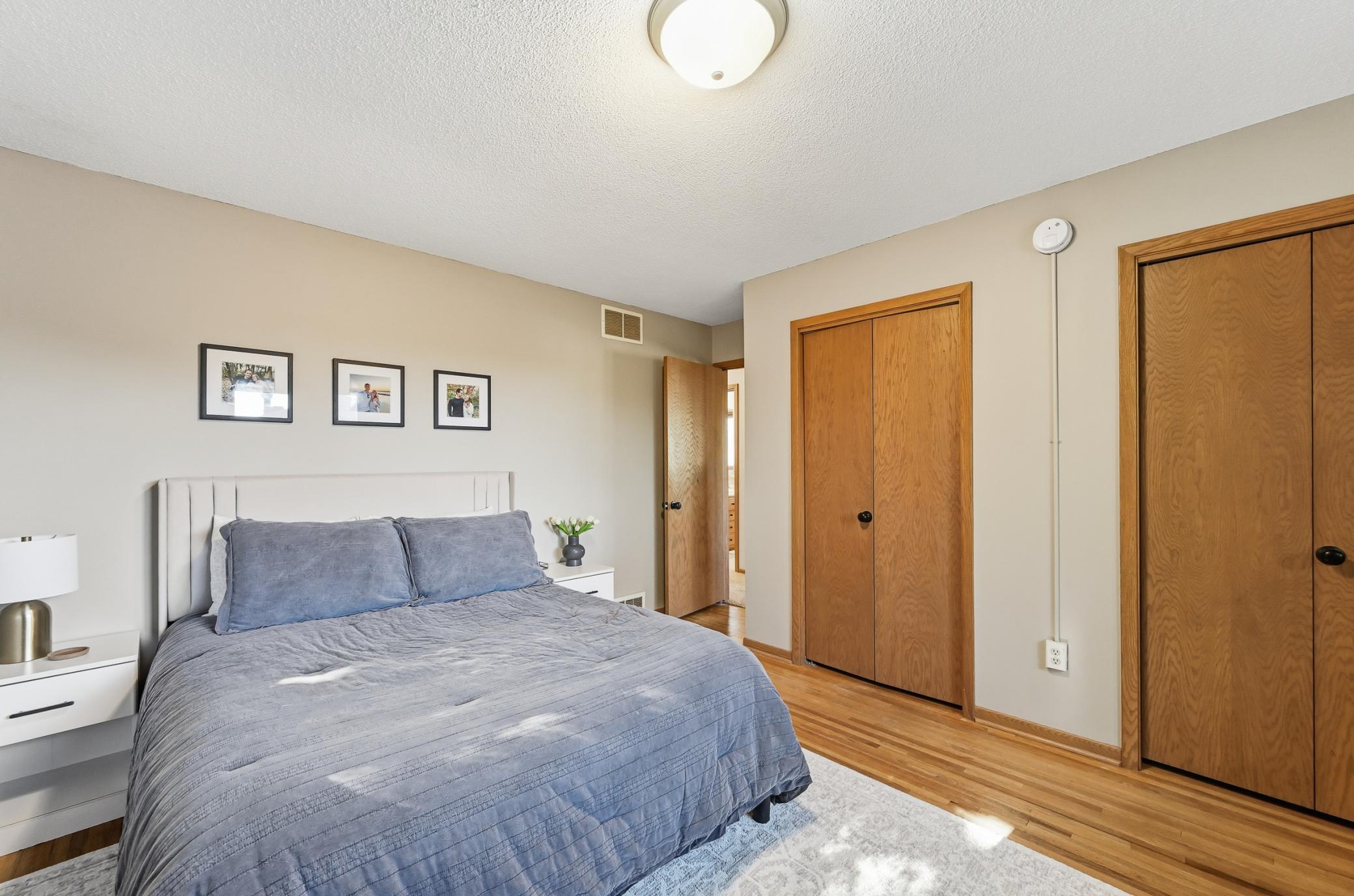 Bedroom 1).jpg