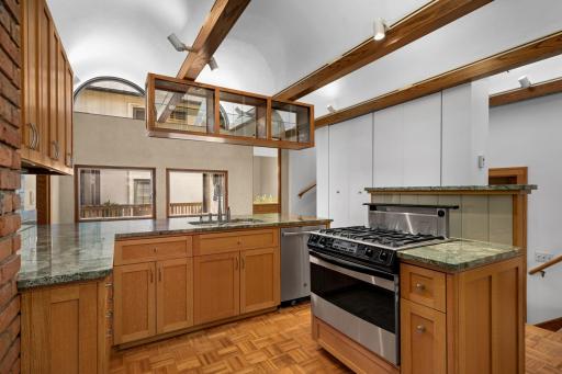2418 W 22nd Street, Minneapolis, MN 55405