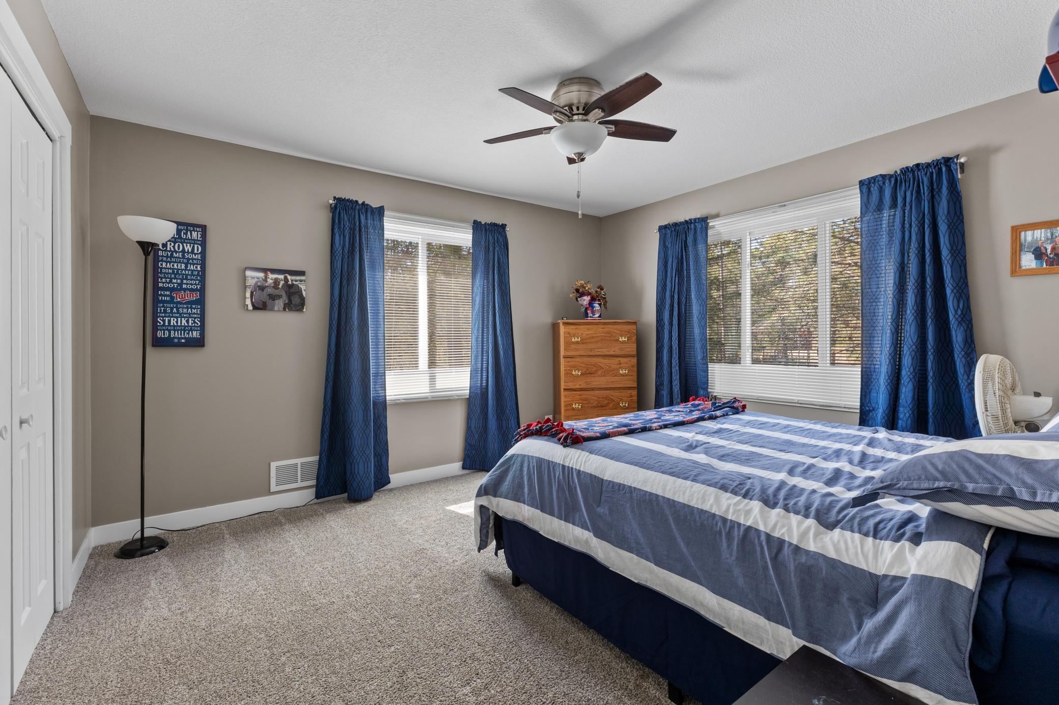 4th bedroom (upstairs)