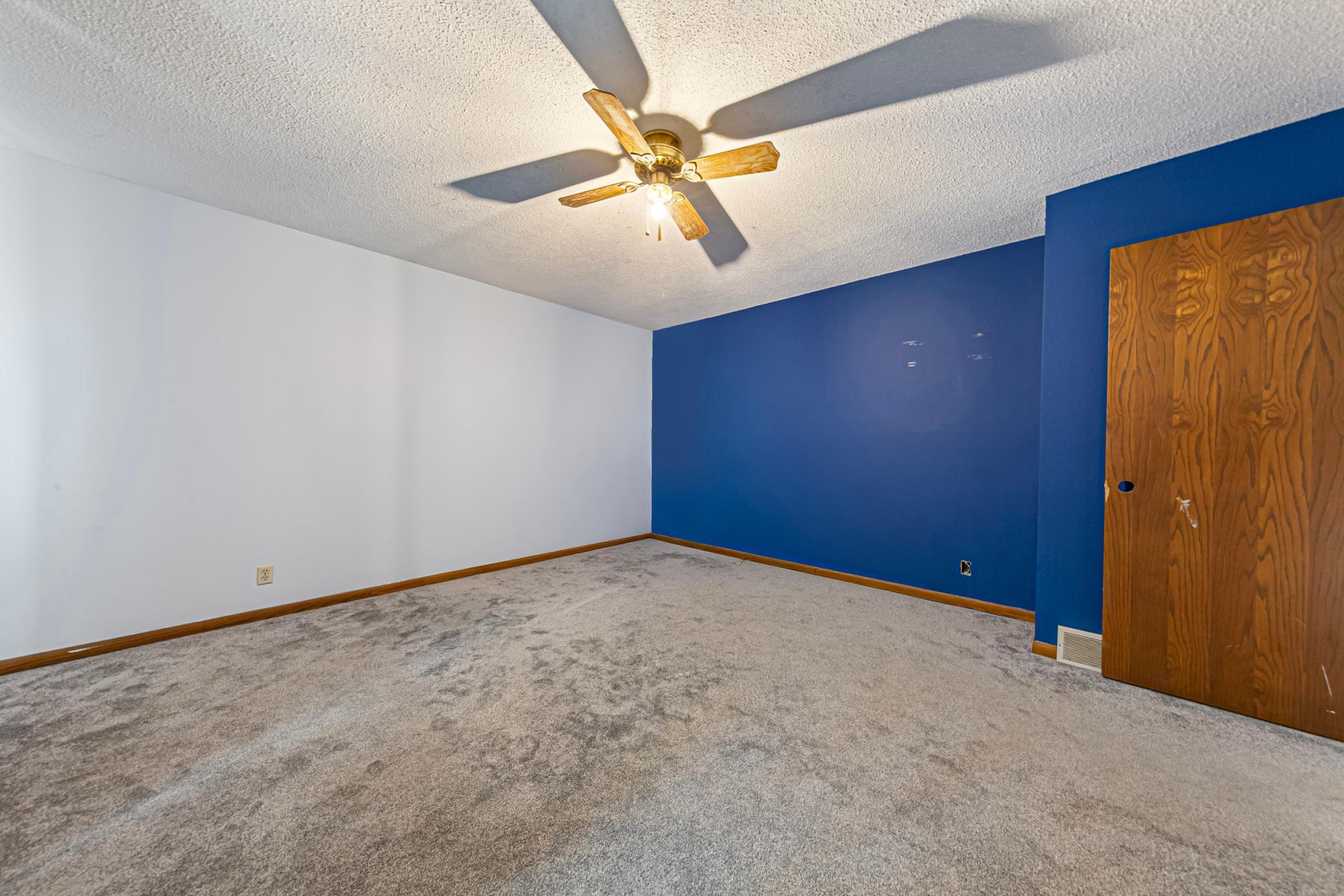 20_main_bedroom0d95.jpg