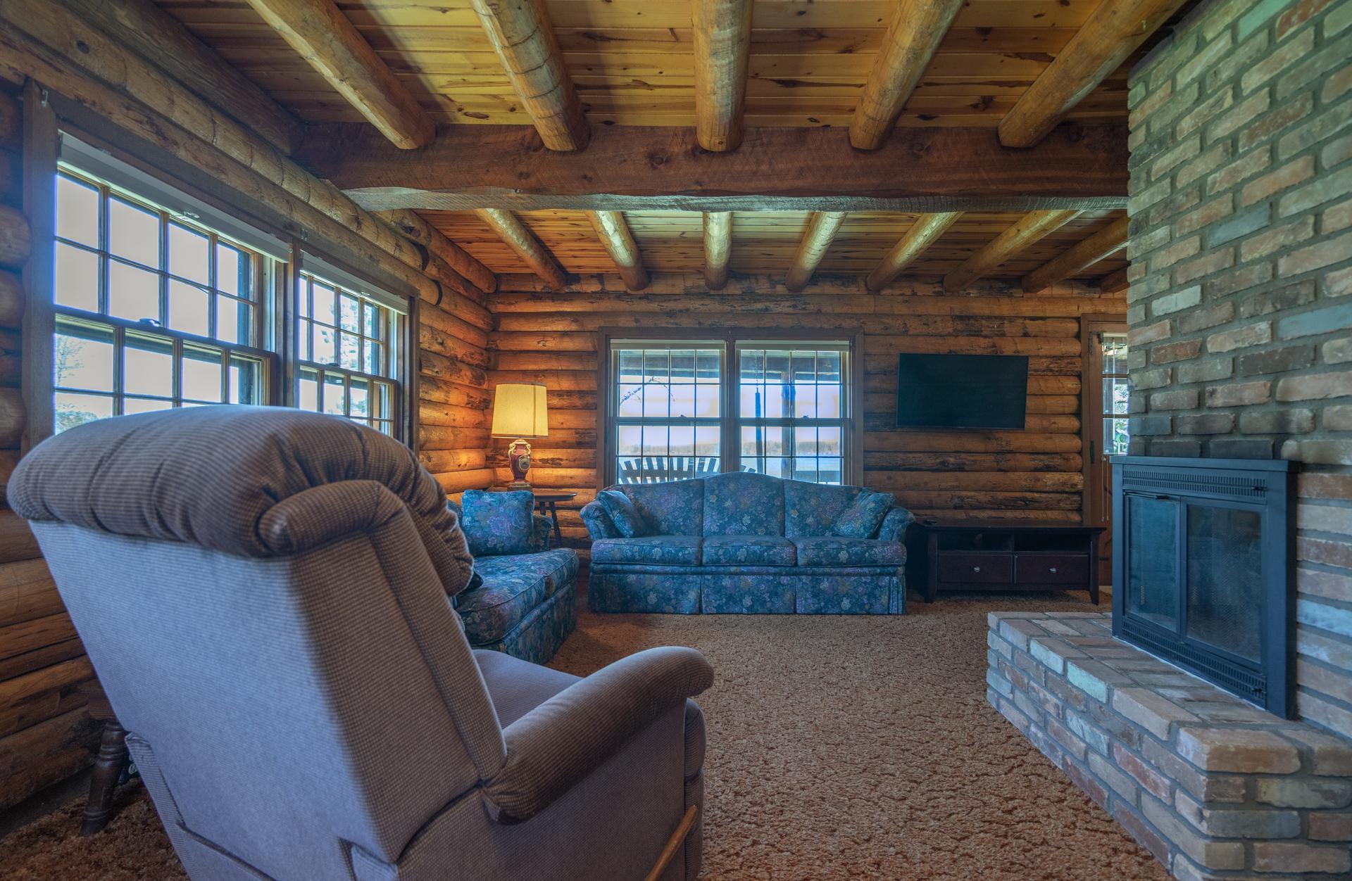 Plenty of natural light in the Living Room