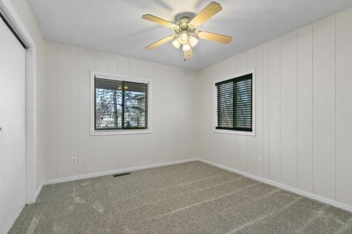 1382 Lakeside Circle, Eagan, MN 55123