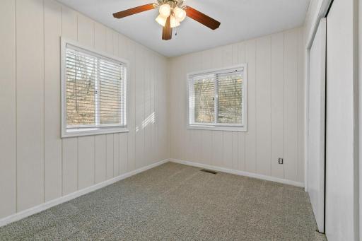 1382 Lakeside Circle, Eagan, MN 55123