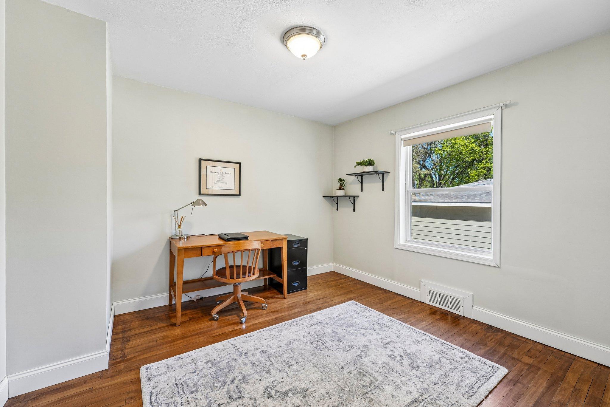 18-web-or-mls-Groveland Rd-S1405-018.jpg